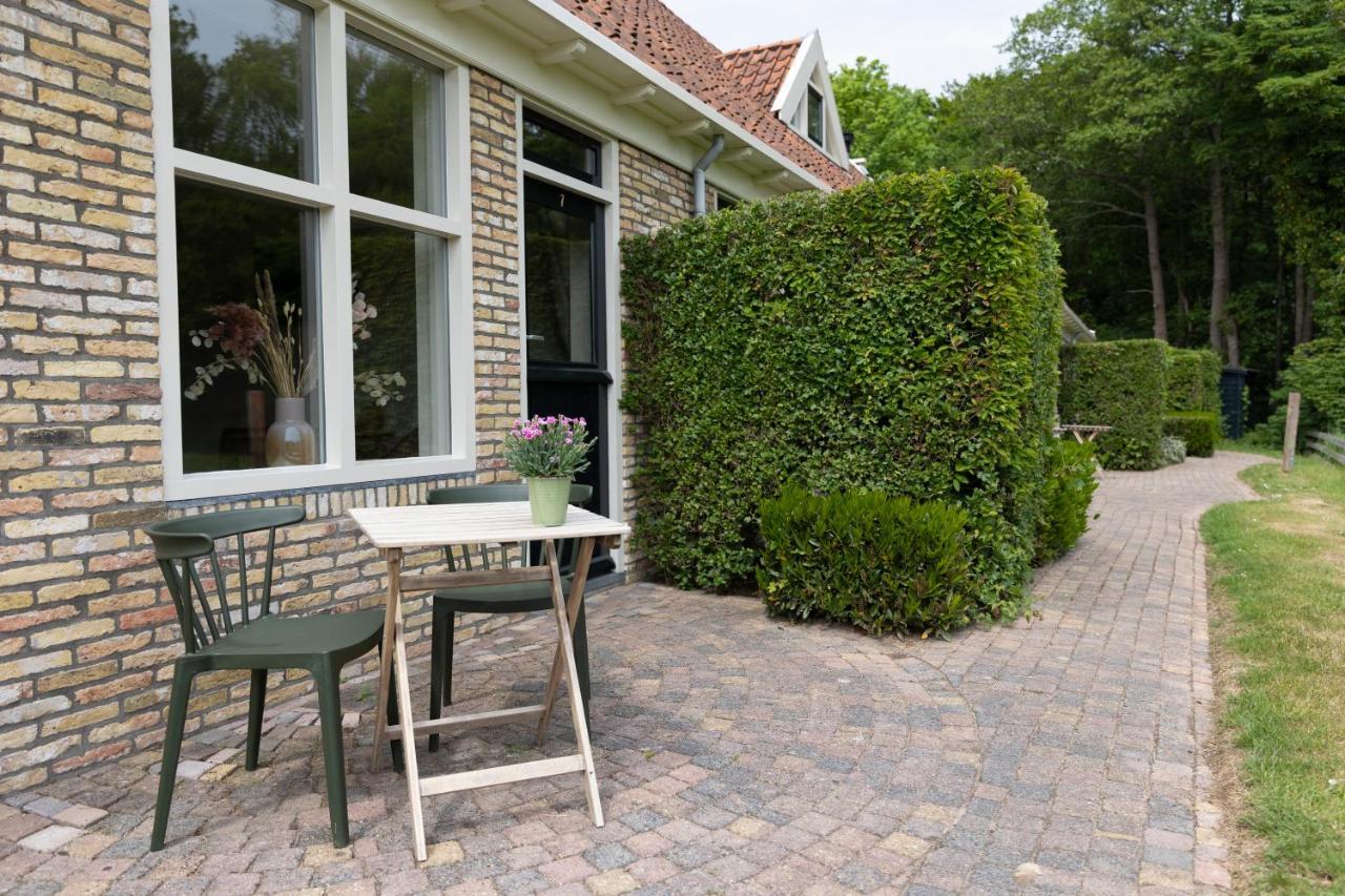 Hotel Bed & Bos De 14 Sterren Den Burg Exterior foto